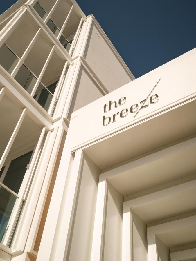The Breeze Aparthotel 5*